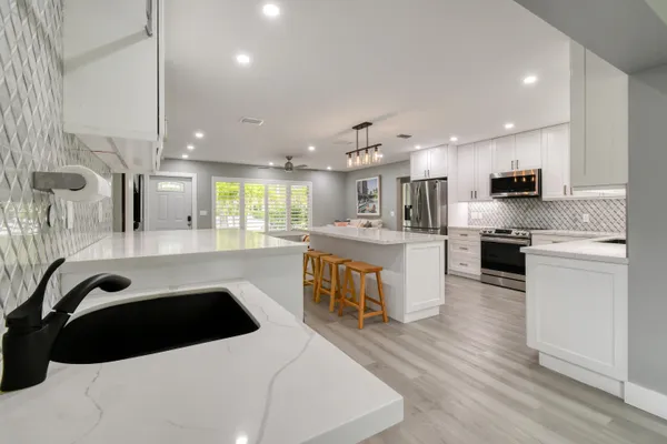 $4,200 | 400 Tequesta Drive, Tequesta, FL 33469