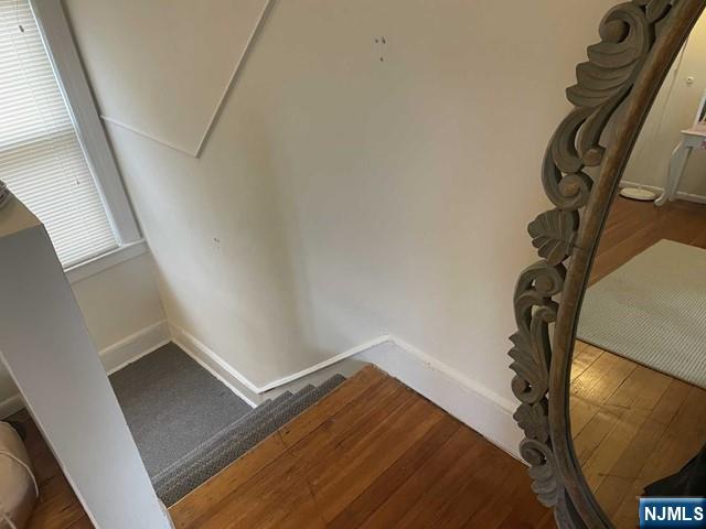 823 Anderson Avenue, Unit 2 Fort Lee, NJ 07024 - Photo 15 of 23 a view of a room