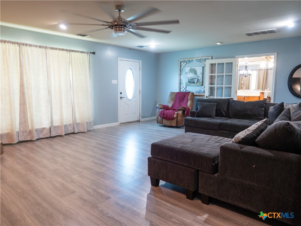 2507 Boyd Road Port Lavaca, TX 77979 - Photo 23 of 47 a living room with furniture and a window