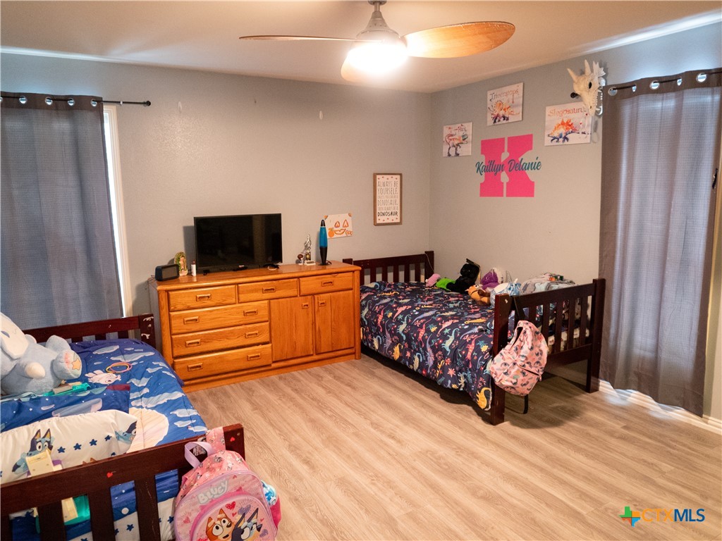 2507 Boyd Road Port Lavaca, TX 77979 - Photo 39 of 47 a bed room with a bed and a television