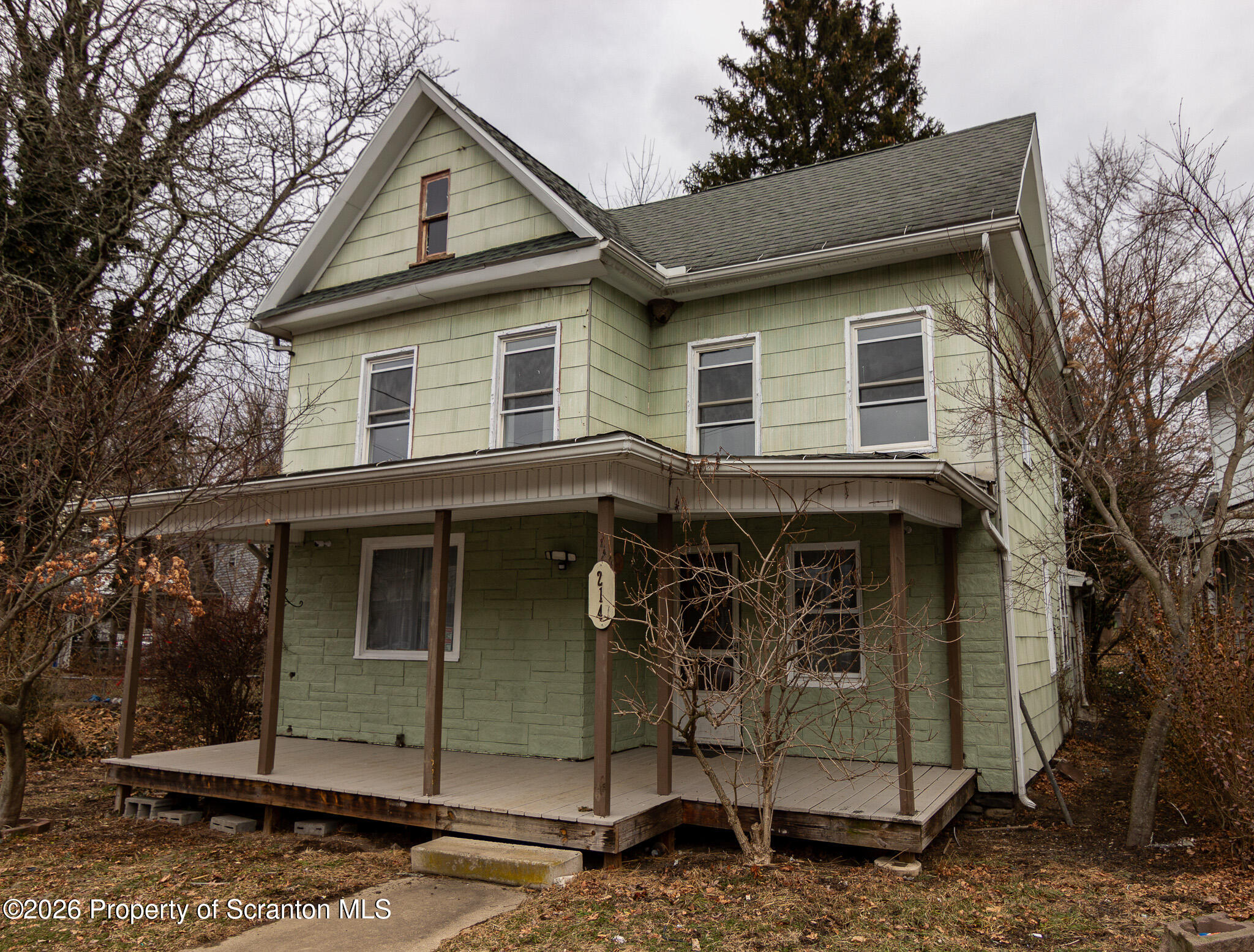 214 William Street Scranton, PA 18508 - Photo 1 of 33 a view of a house