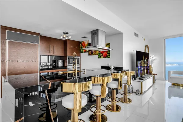 $8,300 | 495 Brickell Avenue, Unit 5301, Miami, FL 33131