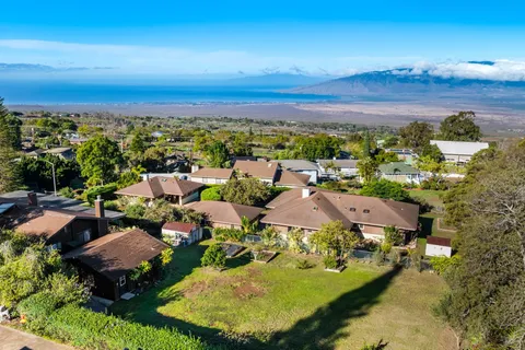 $1,950,000 | 33 Puakea Place, Kula, HI 96790