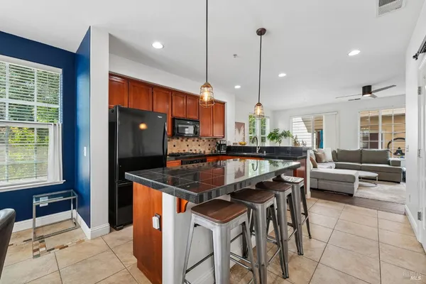 $659,000 | 9141 Windsor Road, Windsor, CA 95492