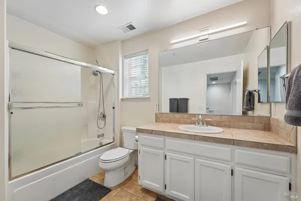 $659,000 | 9141 Windsor Road, Windsor, CA 95492