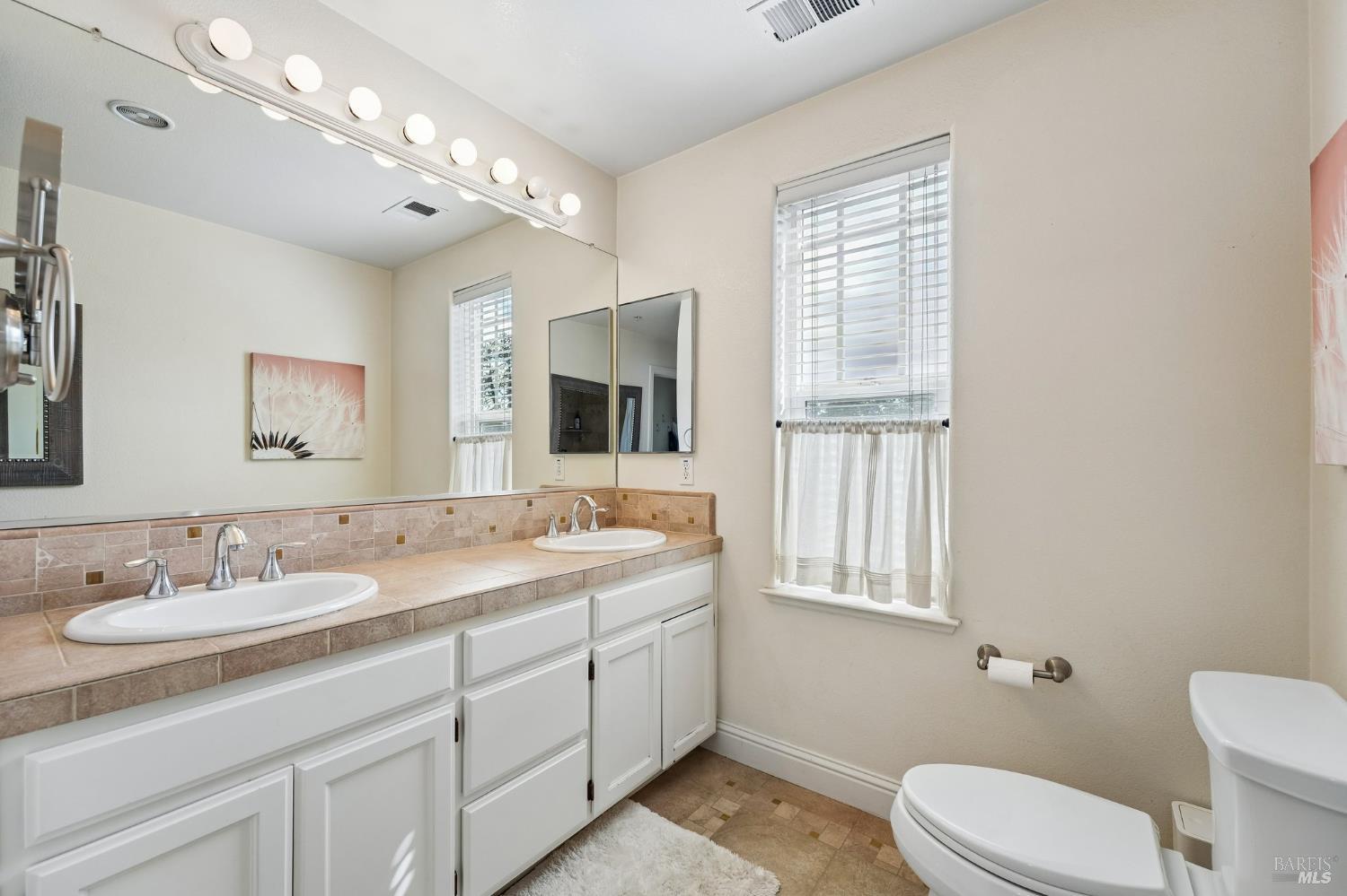 9141 Windsor Road Windsor, CA 95492 - Photo 33 of 39