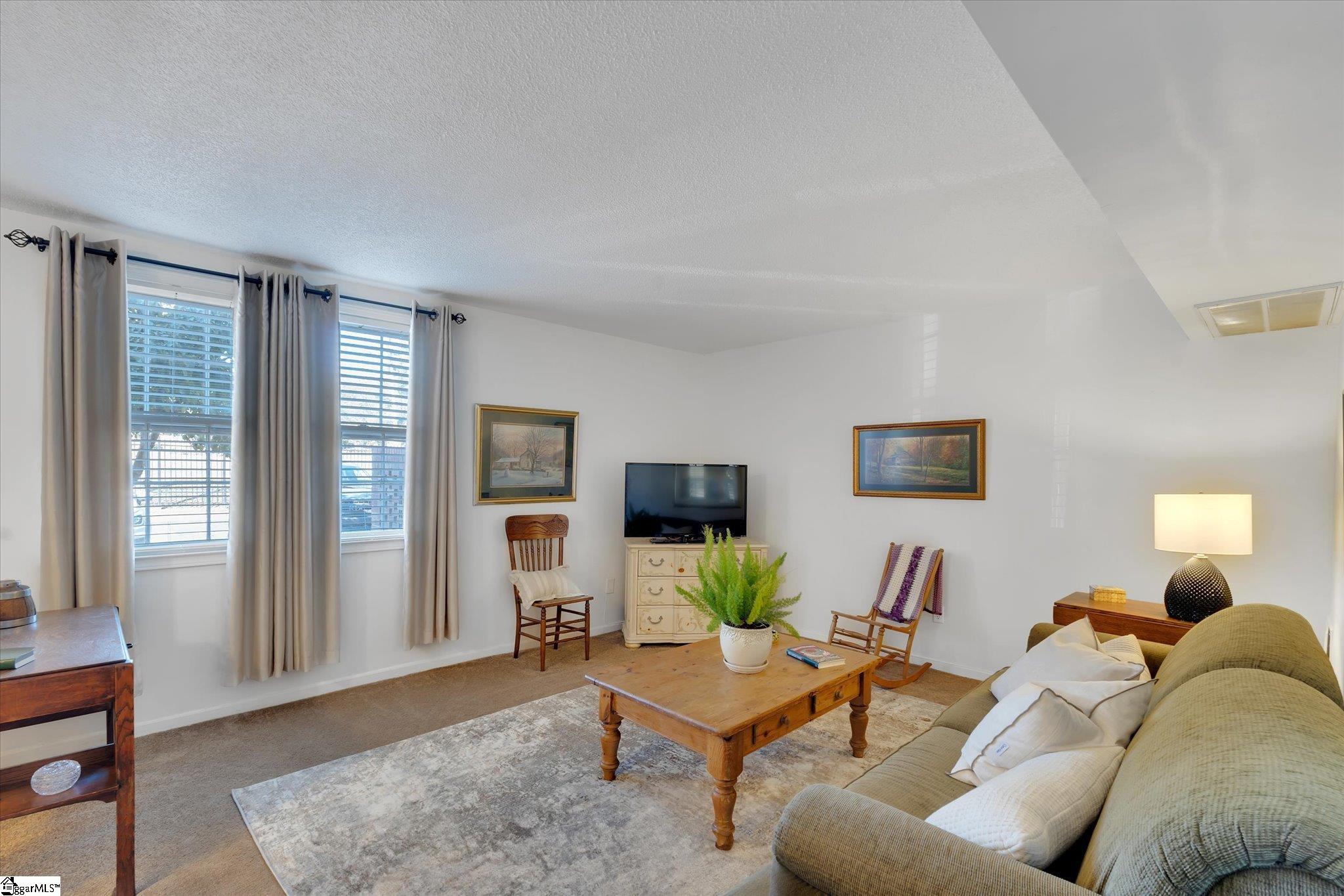 710 Hunts Bridge Road, Unit 55 Greenville, SC 29617 - Photo 6 of 32 Gallery Image 6