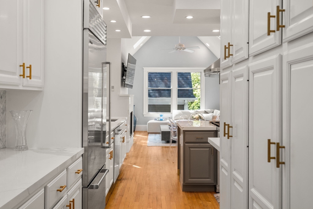 110 Avalon Road Newton, MA 02468 - Photo 11 of 42