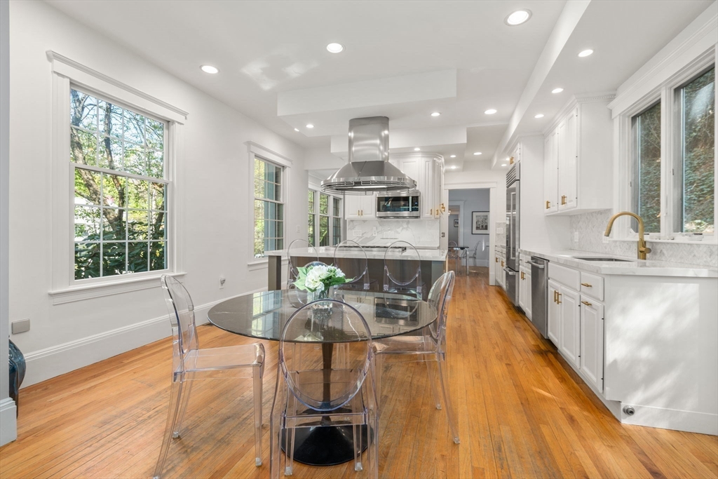 110 Avalon Road Newton, MA 02468 - Photo 18 of 42
