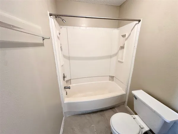 $1,500 | 455 Alt 19, Unit 13, Palm Harbor, FL 34683