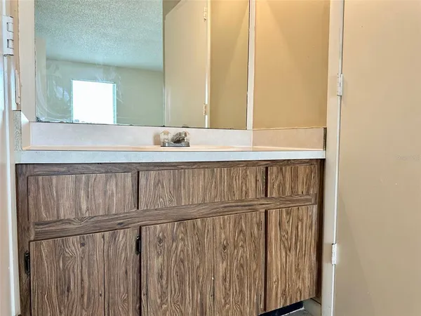 $1,500 | 455 Alt 19, Unit 13, Palm Harbor, FL 34683