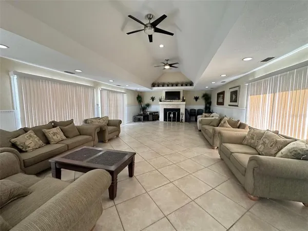 $1,500 | 455 Alt 19, Unit 13, Palm Harbor, FL 34683