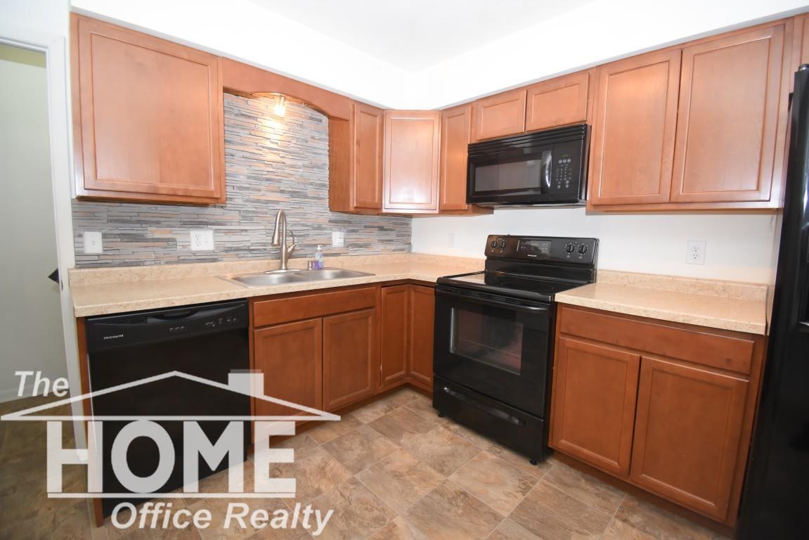 205 East Rolfe Street Perry, MI 48872 - Photo 6 of 27