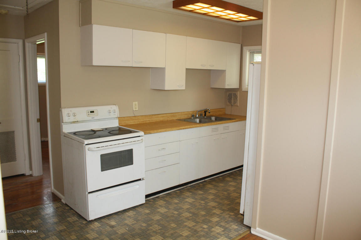 4815 Redstart Road Louisville, KY 40213 - Photo 6 of 27 Kitchen