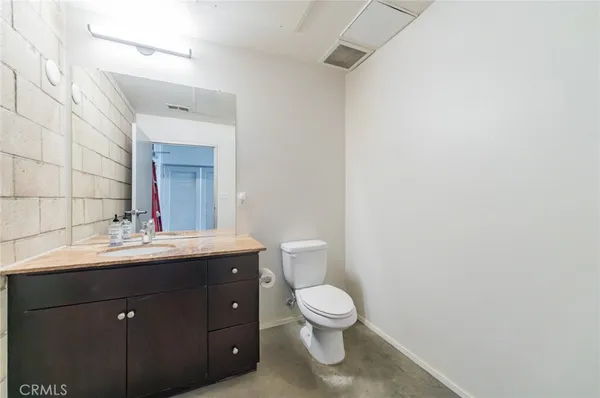$659,999 | 116 South Harbor Boulevard, Unit 102, Anaheim, CA 92805