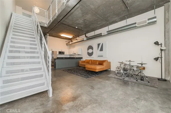 $659,999 | 116 South Harbor Boulevard, Unit 102, Anaheim, CA 92805
