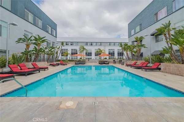 $659,999 | 116 South Harbor Boulevard, Unit 102, Anaheim, CA 92805