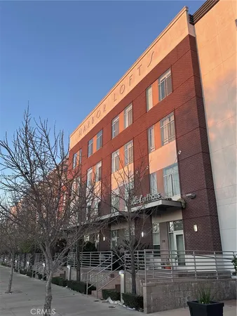 $659,999 | 116 South Harbor Boulevard, Unit 102, Anaheim, CA 92805