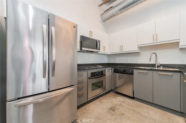 $659,999 | 116 South Harbor Boulevard, Unit 102, Anaheim, CA 92805