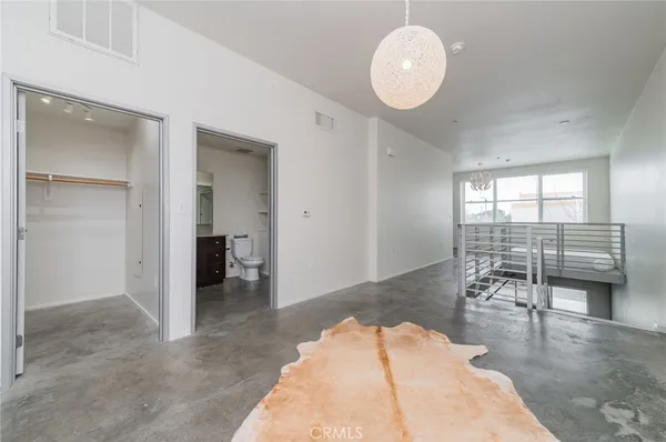 $659,999 | 116 South Harbor Boulevard, Unit 102, Anaheim, CA 92805