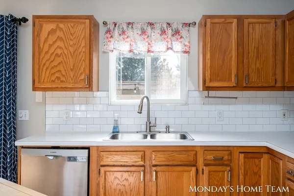 $360,000 | 3334 Hazelnut Drive Northwest, Grand Rapids, MI 49504