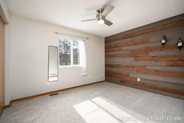 $360,000 | 3334 Hazelnut Drive Northwest, Grand Rapids, MI 49504