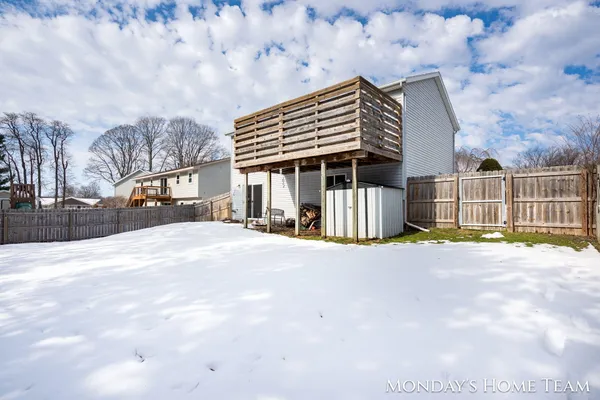 $360,000 | 3334 Hazelnut Drive Northwest, Grand Rapids, MI 49504
