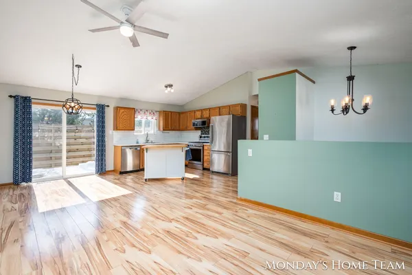 $360,000 | 3334 Hazelnut Drive Northwest, Grand Rapids, MI 49504