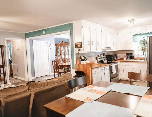 $249,900 | 424 Weatherford Road, Orangeburg, SC 29115