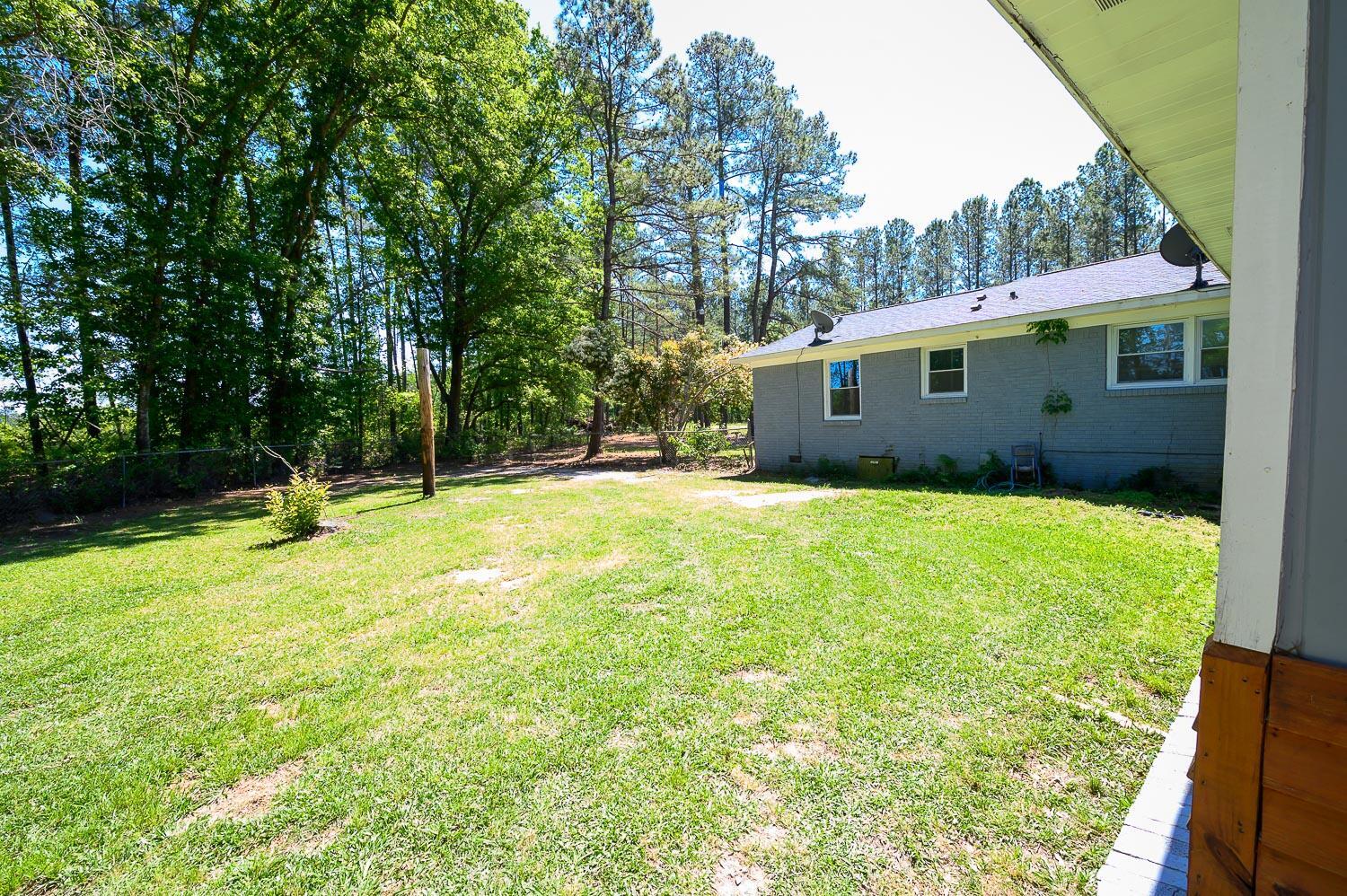 424 Weatherford Road Orangeburg, SC 29115 - Photo 8 of 37 20240415204912272867000000-o