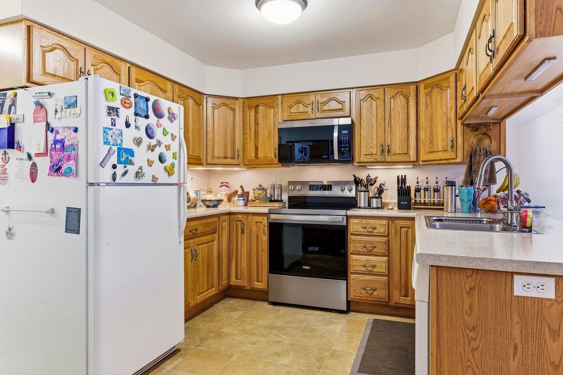 21 Barrington Circle Ossipee, NH 03864 - Photo 3 of 24