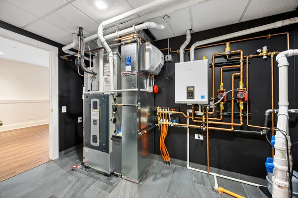 $3,399,000 | 3902 North Hamilton Avenue, Chicago, IL 60618