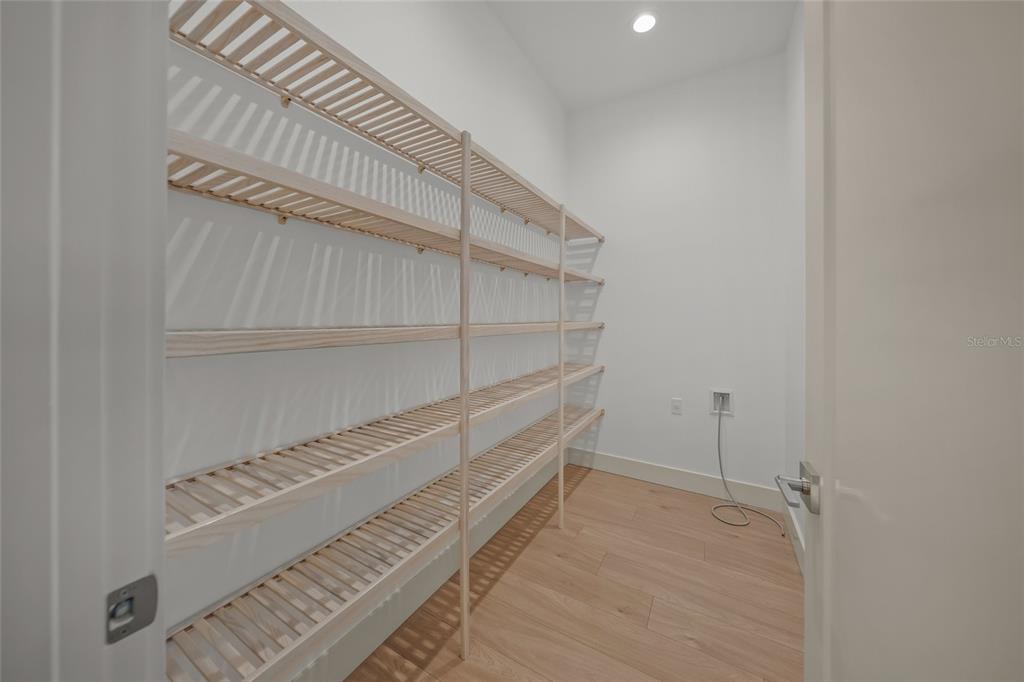 504 Gulf Street Venice, FL 34285 - Photo 14 of 47 a view of an empty walk in closet