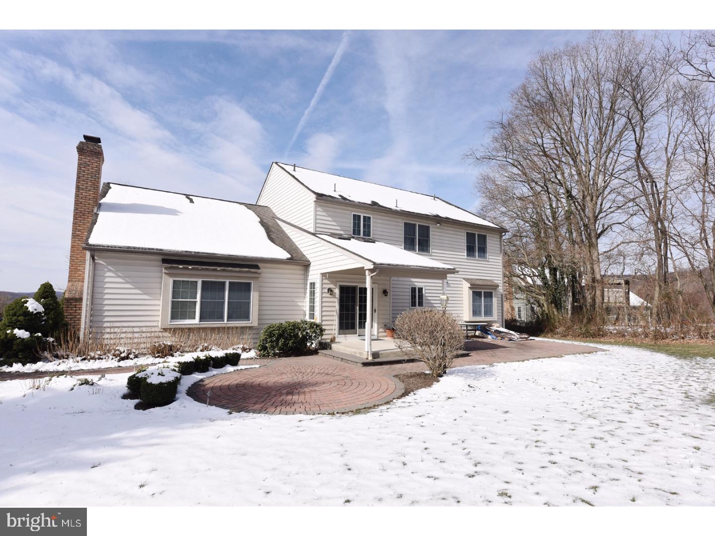 141 Ridgeview Drive Pottstown, PA 19465 - Photo 22 of 25 Patio