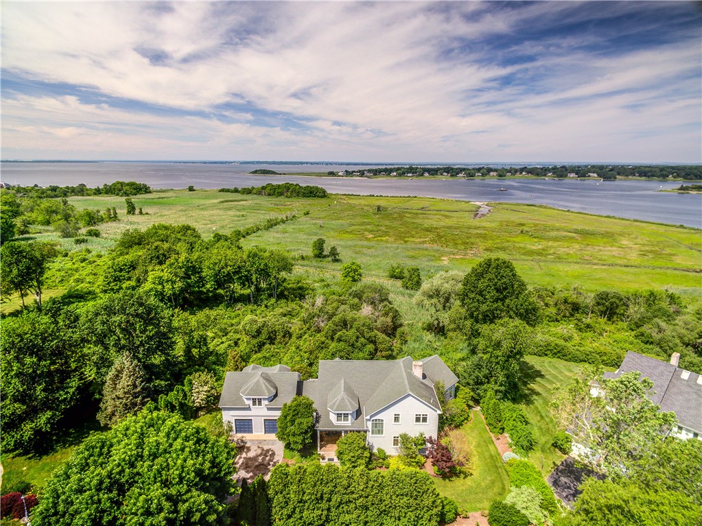 19 Jacobs Point Road Warren, RI 02885 - Photo 34 of 36