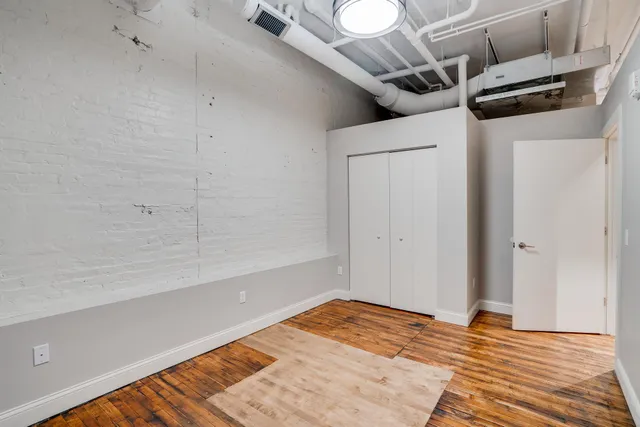 $1,600 | 340 North Sibley Street, Unit 218, St. Paul, MN 55101