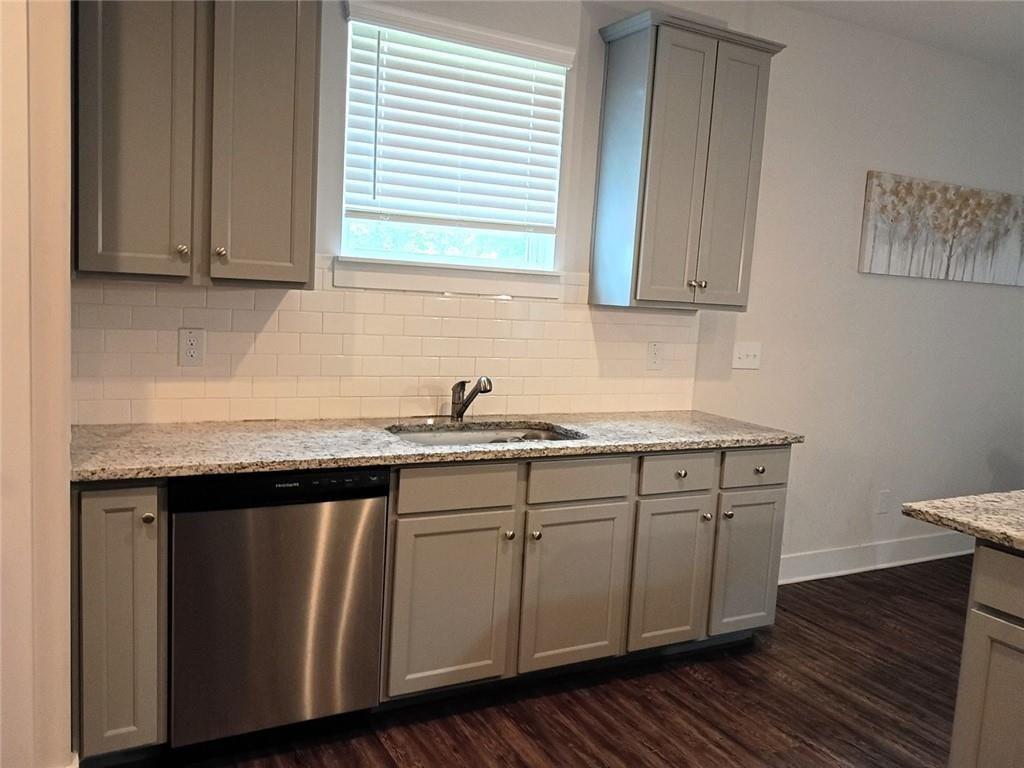 807 Ridgeview Court Hampton, GA 30228 - Photo 18 of 69