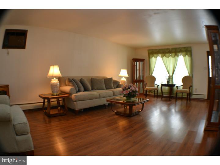 583 Elbridge Road Morrisville, PA 19067 - Photo 2 of 12 Living Room