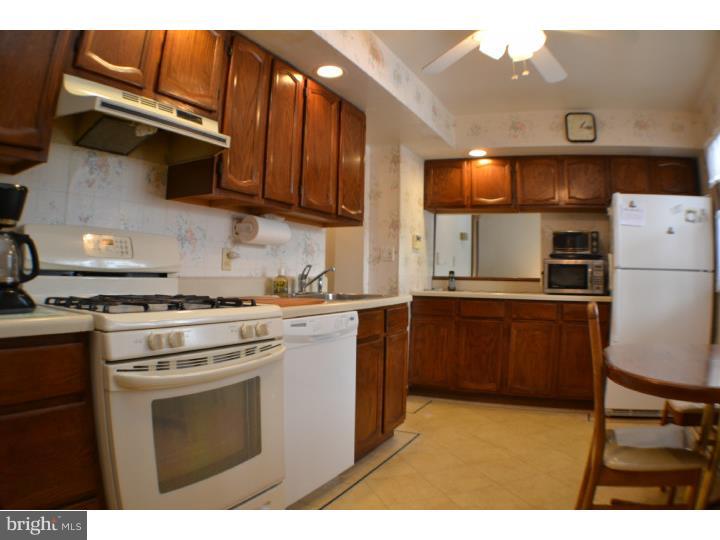 583 Elbridge Road Morrisville, PA 19067 - Photo 4 of 12 Kitchen
