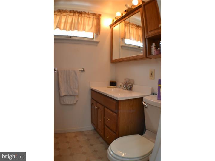 583 Elbridge Road Morrisville, PA 19067 - Photo 10 of 12 Bathroom