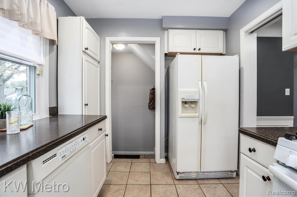 1108 West 12 Mile Road Royal Oak, MI 48073 - Photo 28 of 28
