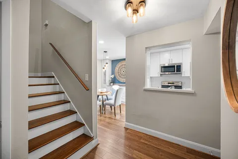 $315,000 | 1300 Fairview Street, Unit B, Houston, TX 77006