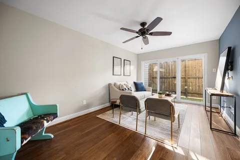 $315,000 | 1300 Fairview Street, Unit B, Houston, TX 77006