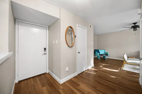 $315,000 | 1300 Fairview Street, Unit B, Houston, TX 77006