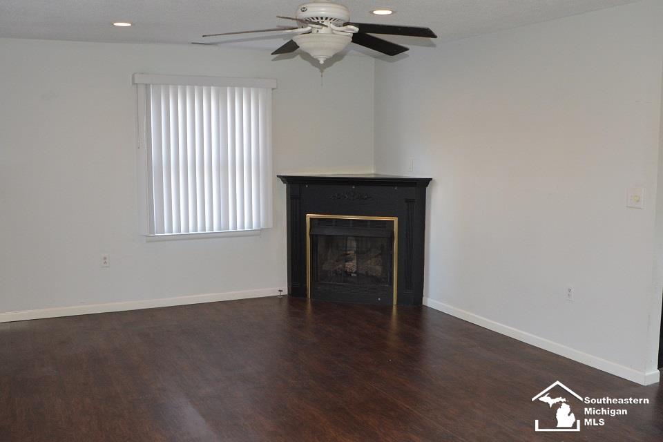 721 West Erie Road Temperance, MI 48182 - Photo 3 of 14