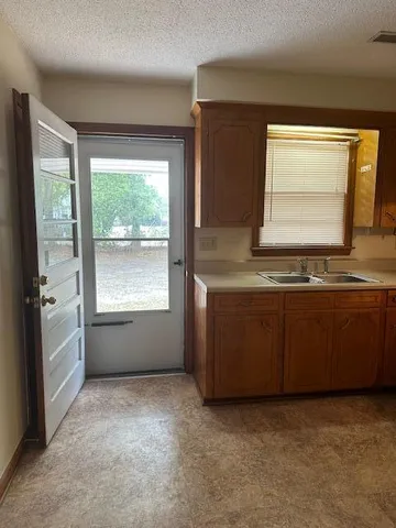 $1,900 | 1740 Pinecrest Road, Unit A, Charleston, SC 29407