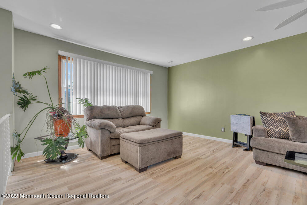 542 George Road Toms River, NJ 08753 - Photo 12 of 53 015_dsc03727