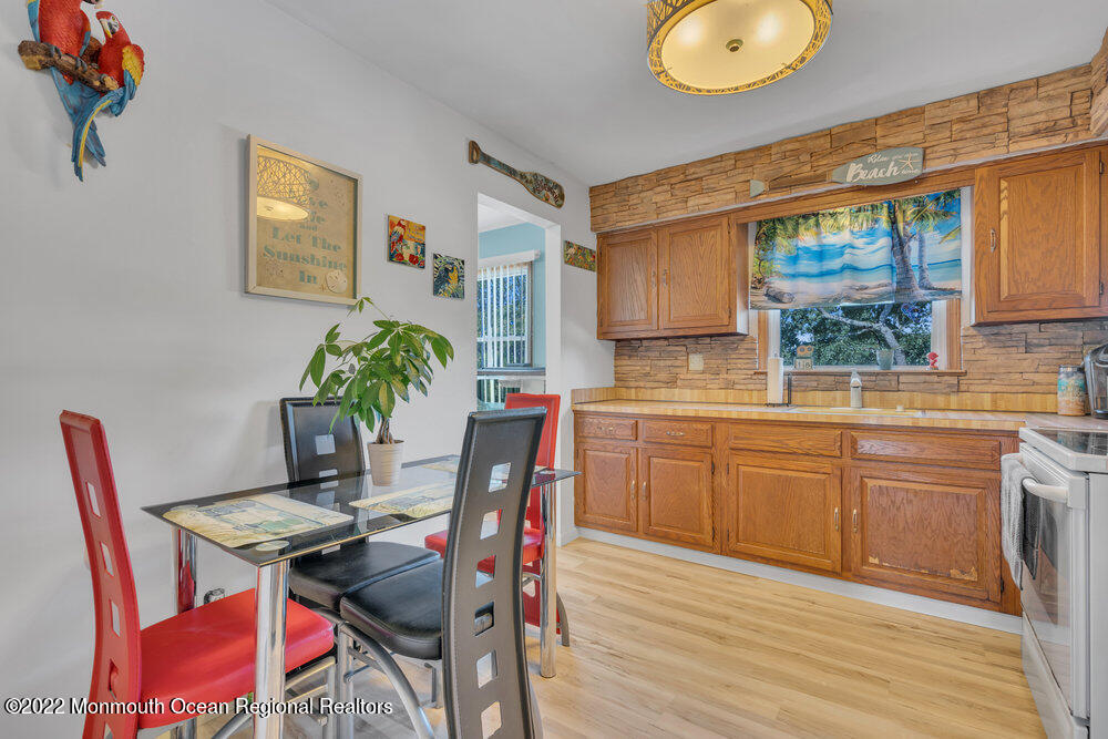 542 George Road Toms River, NJ 08753 - Photo 15 of 53 018_dsc03682