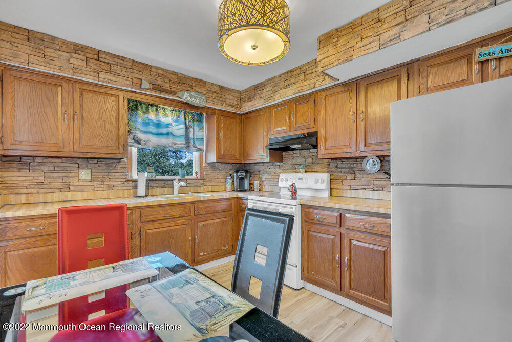 542 George Road Toms River, NJ 08753 - Photo 16 of 53 019_dsc03687