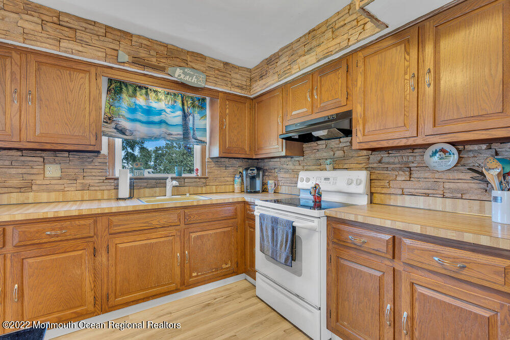 542 George Road Toms River, NJ 08753 - Photo 17 of 53 020_dsc03692